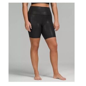 Lululemon Align High Rise 8” size 6